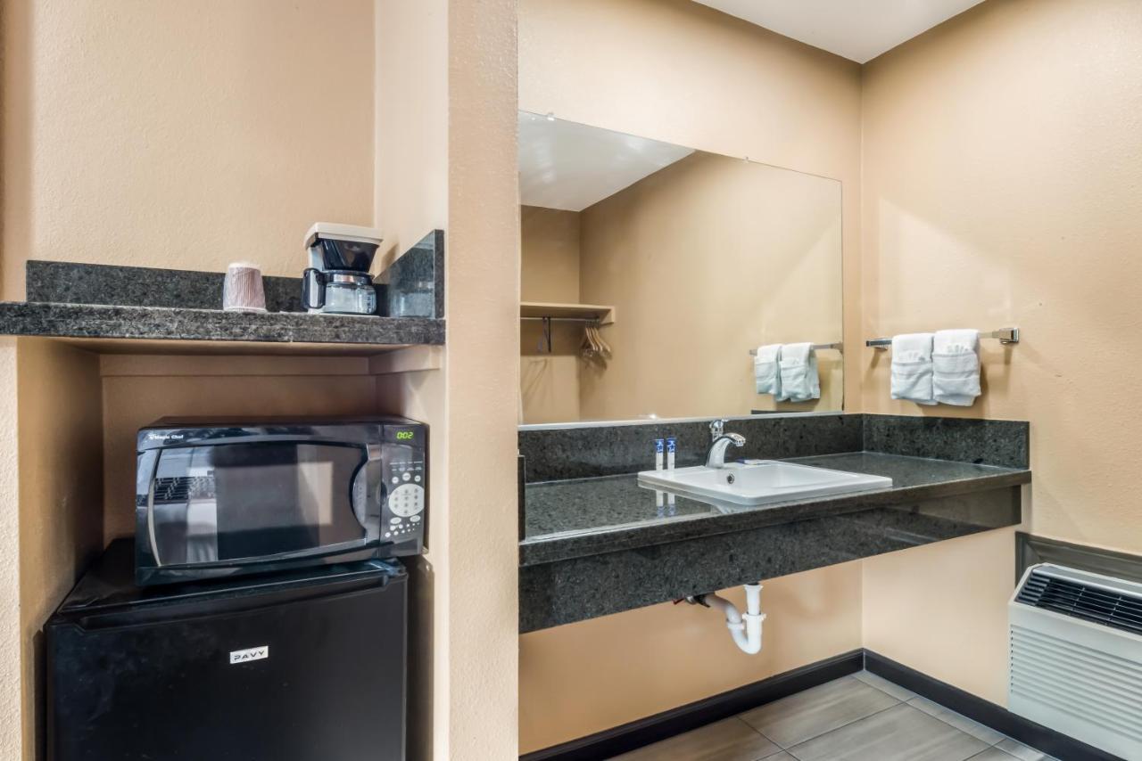 Americas Best Value Inn - Ukiah Εξωτερικό φωτογραφία